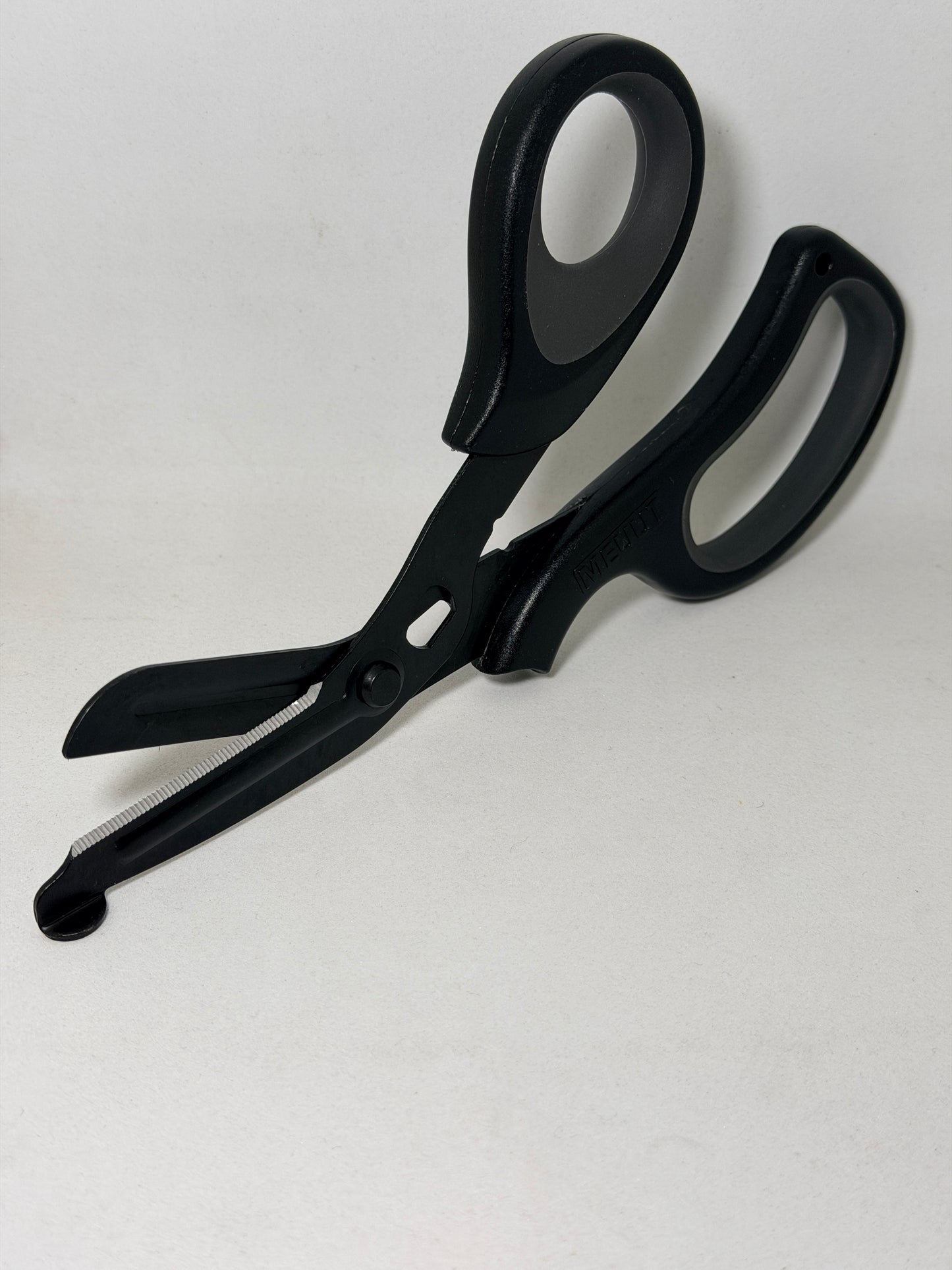 Safety Tip Cornerman Scissor